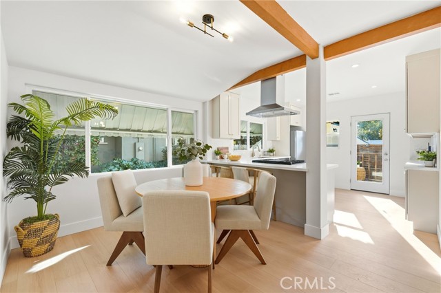 Detail Gallery Image 12 of 58 For 829 N Valley, Burbank,  CA 91505 - 2 Beds | 2 Baths