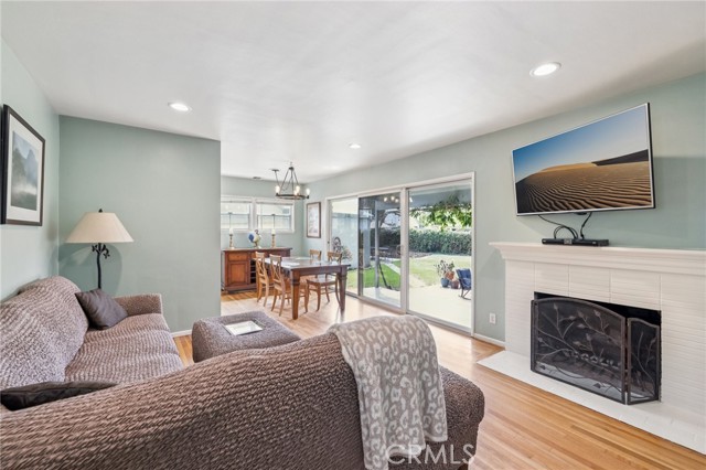 Detail Gallery Image 11 of 58 For 17006 Cantara St, Lake Balboa,  CA 91406 - 3 Beds | 2 Baths