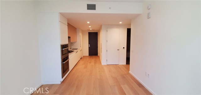 Detail Gallery Image 9 of 31 For 877 Francisco St #2403,  Los Angeles,  CA 90017 - 1 Beds | 1 Baths