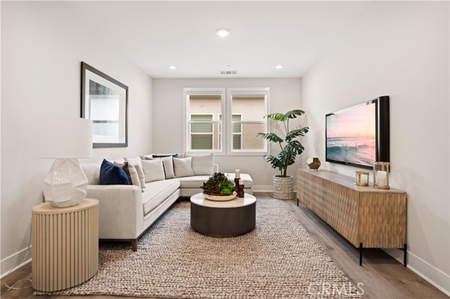 271 Huckleberry, Lake Forest CA: https://media.crmls.org/medias/9934d05b-a751-492c-b792-b8e63bb8b03e.jpg
