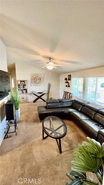 Detail Gallery Image 11 of 21 For 2205 W Acacia Ave #157,  Hemet,  CA 92543 - 3 Beds | 2 Baths