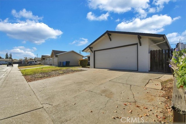 Detail Gallery Image 4 of 36 For 774 Regent Loop, Yuba City,  CA 95991 - 3 Beds | 1 Baths