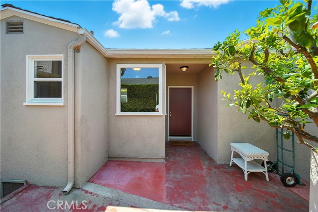 438 N Pasadena Avenue, Glendora CA: https://media.crmls.org/medias/9937beb3-7002-45bd-8965-6bd44c75eb6c.jpg