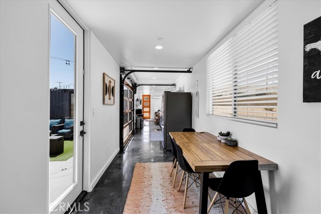 6816 Saddleback Road, Joshua Tree CA: https://media.crmls.org/medias/993869a1-d5bc-4733-aa5b-39a8a3c39f08.jpg