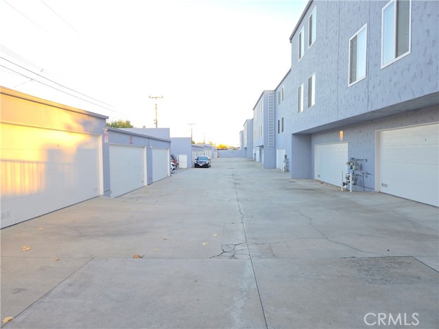 1249 223rd Street, Torrance, California 90502, 2 Bedrooms Bedrooms, ,2 BathroomsBathrooms,Condominium,For Sale,223rd,SB24234308