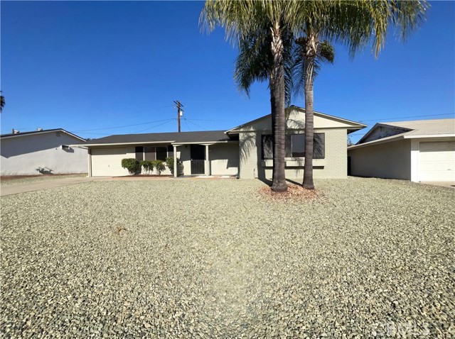 Image 16 of 18 For 25810 Coombe Hill