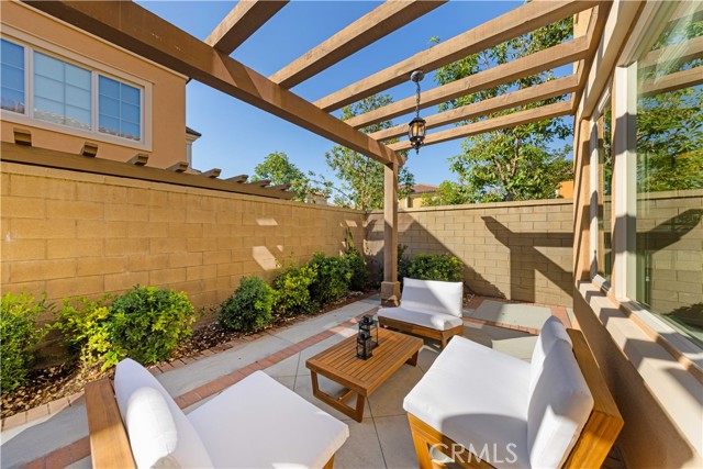 Detail Gallery Image 13 of 28 For 92 Bianco, Irvine,  CA 92618 - 3 Beds | 2/1 Baths