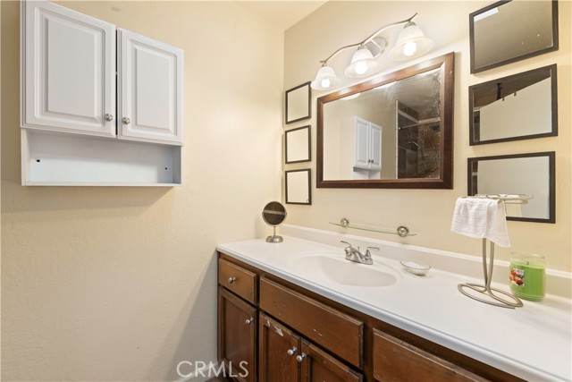 Detail Gallery Image 17 of 32 For 19894 Mountain Meadows South, Hidden Valley Lake,  CA 95467 - 2 Beds | 2 Baths