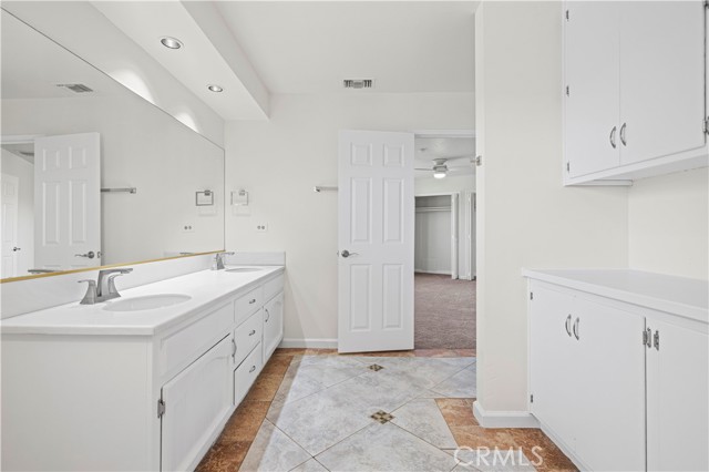 13620 Pales, Agua Dulce CA: https://media.crmls.org/medias/993c80b7-af25-4e3a-b051-ce2a569ed7ab.jpg