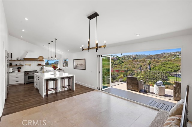 Detail Gallery Image 4 of 30 For 449 Avenida Crespi, San Clemente,  CA 92672 - 4 Beds | 2/1 Baths