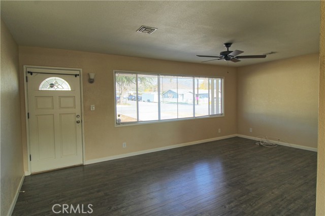 Detail Gallery Image 4 of 12 For 1416 W Nicolet St, Banning,  CA 92220 - 3 Beds | 1 Baths