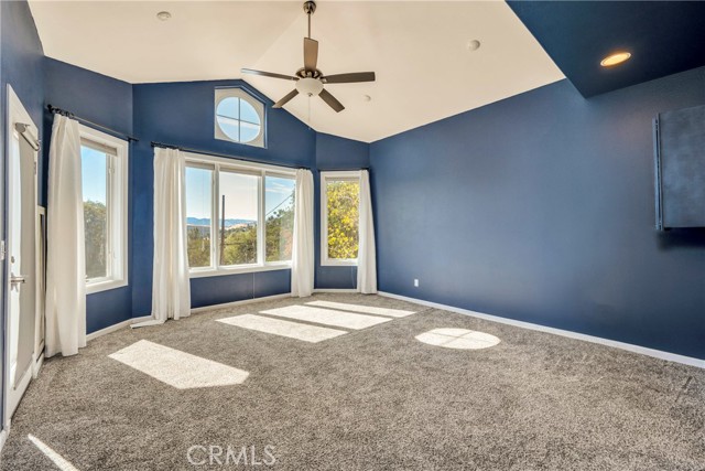 Detail Gallery Image 11 of 27 For 18700 Oak Grove Rd, Hidden Valley Lake,  CA 95467 - 3 Beds | 2/1 Baths