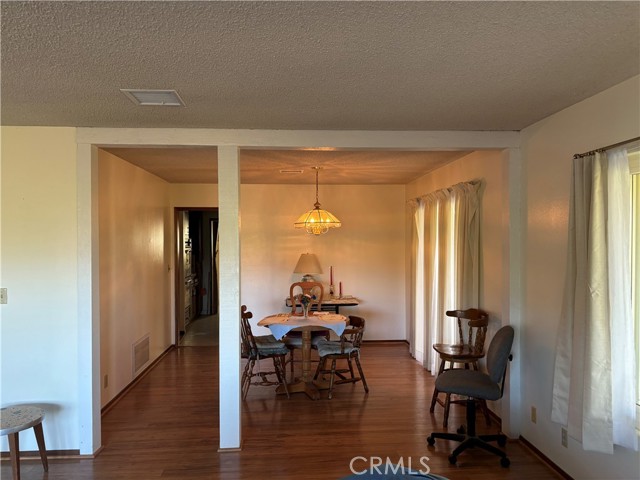 Detail Gallery Image 5 of 25 For 44652 Adobe Dr, Hemet,  CA 92544 - 2 Beds | 2 Baths