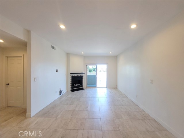 Detail Gallery Image 11 of 41 For 25 15th Pl #605,  Long Beach,  CA 90802 - 2 Beds | 2 Baths