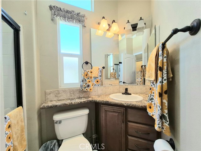 1382 Western, San Jacinto CA: https://media.crmls.org/medias/99405739-a538-4270-96d4-9baa9136a143.jpg