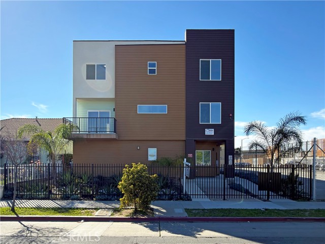 Detail Gallery Image 17 of 17 For 1491 Atlantic Ave, Long Beach,  CA 90813 - 2 Beds | 2 Baths