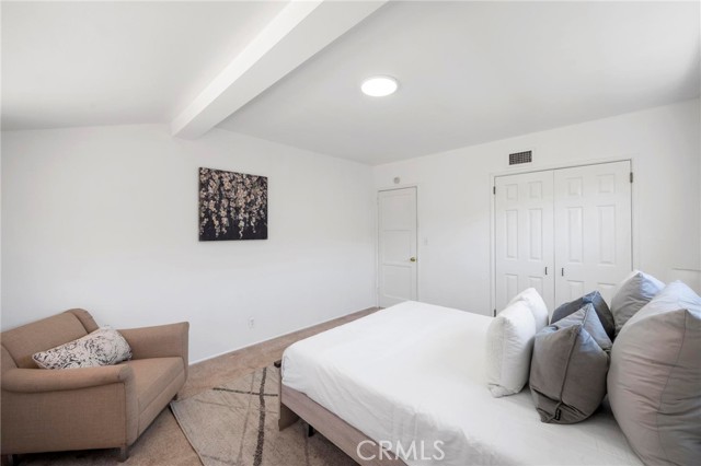 Detail Gallery Image 14 of 30 For 6820 Encino Ave, Van Nuys,  CA 91406 - 3 Beds | 2 Baths