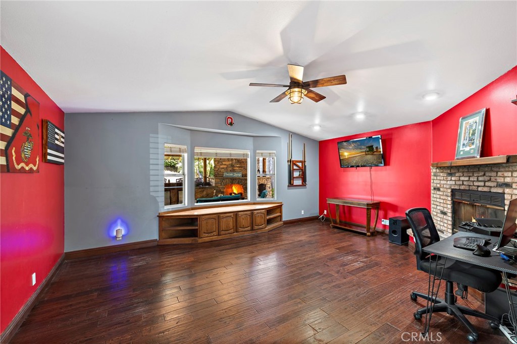 9941524f 7c17 4a45 B2b5 66bca4ccfdee