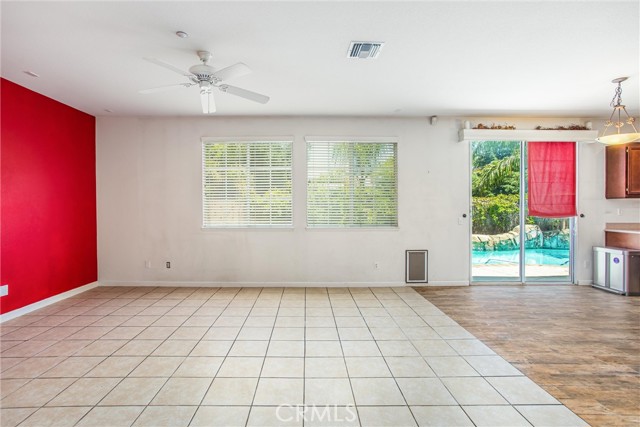 1802 Pummelo Drive, Redlands CA: https://media.crmls.org/medias/9941f433-1946-4e4f-a51d-5e3b9ffba58d.jpg