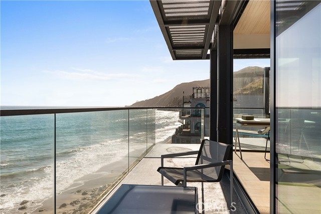 18980 Pacific Coast # 2, Malibu, California 90265, 4 Bedrooms Bedrooms, ,4 BathroomsBathrooms,Residential Lease,For Rent,18980 Pacific Coast # 2,CRSR23133928