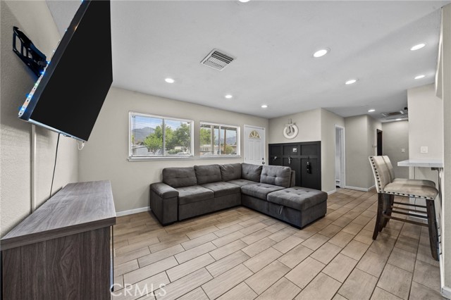 Detail Gallery Image 13 of 46 For 27087 Messina St, Highland,  CA 92346 - 3 Beds | 2 Baths