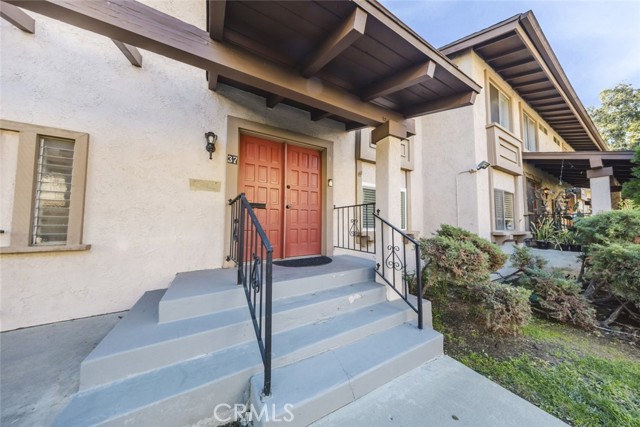 Detail Gallery Image 2 of 38 For 6667 Wilbur Ave #37,  Reseda,  CA 91335 - 3 Beds | 2 Baths