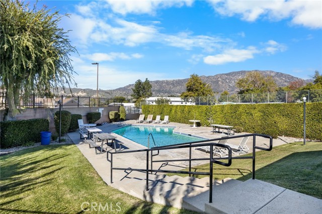 Detail Gallery Image 39 of 50 For 8347 Grenoble St #9,  Sunland,  CA 91040 - 2 Beds | 2/1 Baths
