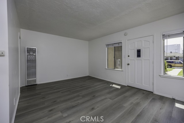 2292 Euclid Avenue, Long Beach CA: https://media.crmls.org/medias/9943cfba-3d58-466d-815c-b13b6f9e1d98.jpg