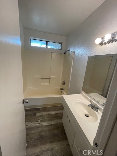 Detail Gallery Image 5 of 7 For 223 Monterey, Bakersfield,  CA 93305 - – Beds | – Baths