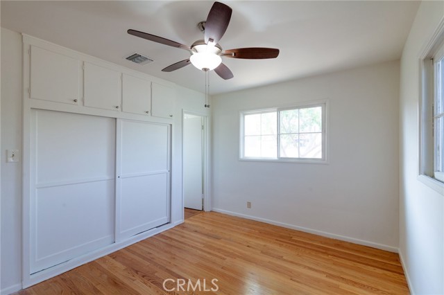 10935 Nassau Avenue, Sunland CA: https://media.crmls.org/medias/9944afa8-9773-4b19-85d6-380f92dccd0b.jpg