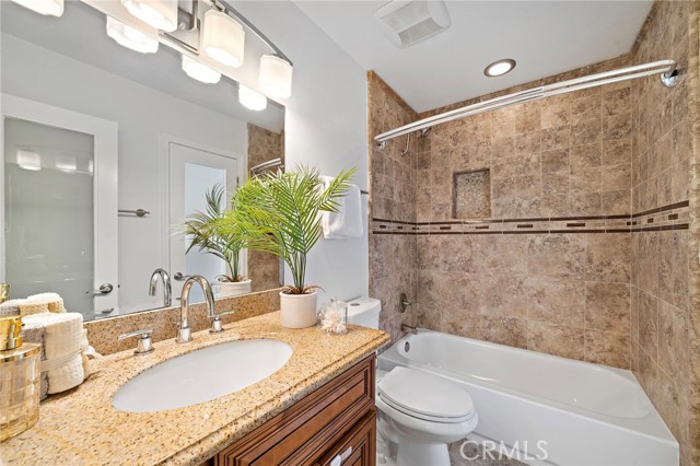 Detail Gallery Image 15 of 26 For 2338 Bunker Hill, Costa Mesa,  CA 92626 - 3 Beds | 2 Baths