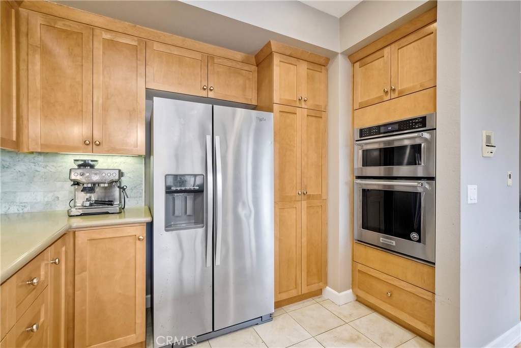 543 Laguna Drive - photo 8
