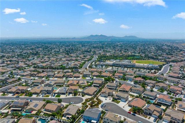11484 Corte Cuyama, Jurupa Valley CA: https://media.crmls.org/medias/994606f4-9dfb-42d0-b3b5-4b1cf32cc966.jpg