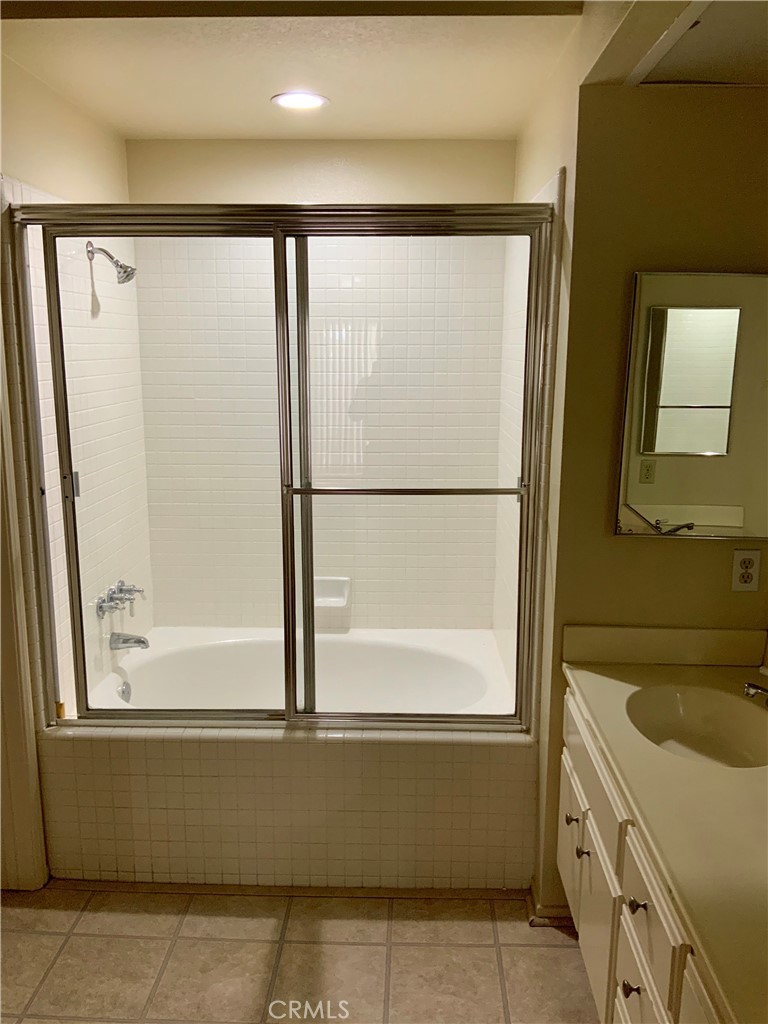 MLS #OC25268082 image #27