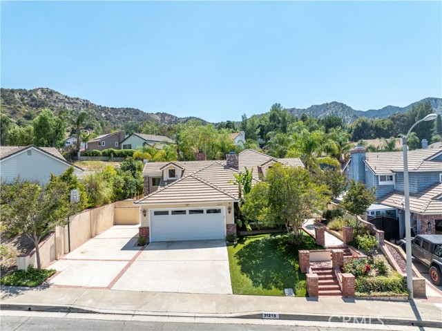 Detail Gallery Image 5 of 64 For 31215 Quail Valley Rd, Castaic,  CA 91384 - 4 Beds | 3 Baths