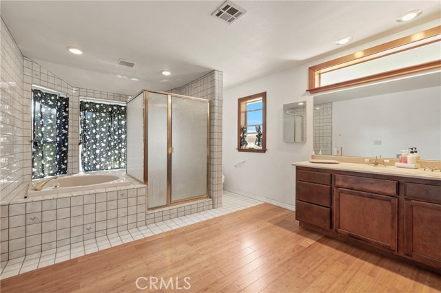 50711 Road 426, Oakhurst CA: https://media.crmls.org/medias/99465d5f-602b-4213-b374-7dc276e50094.jpg