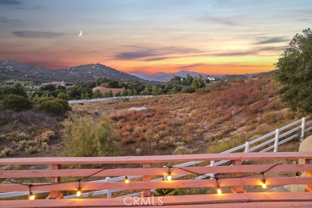 38075 Via Majorca, Murrieta CA: https://media.crmls.org/medias/99465f5e-e9c4-483c-b6a7-3d188fcaa8ed.jpg