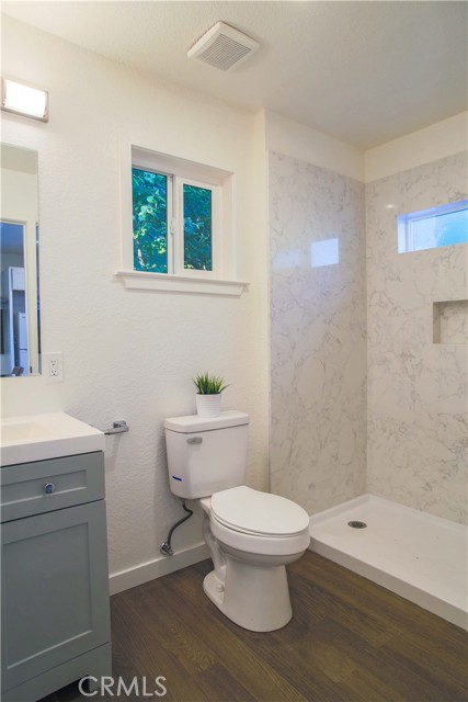 Detail Gallery Image 12 of 30 For 1615 Minturn St, Alameda,  CA 94501 - 2 Beds | 1/1 Baths