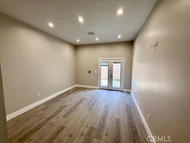 6940 longridge, North Hollywood CA: https://media.crmls.org/medias/9946d291-4f70-4fcf-a39d-3669433170a2.jpg