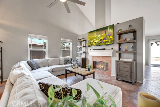 Detail Gallery Image 6 of 34 For 5646 Charlene Ct, San Bernardino,  CA 92407 - 4 Beds | 2 Baths