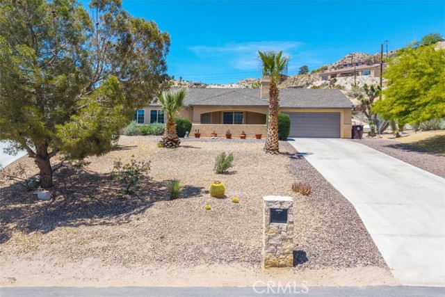 Detail Gallery Image 3 of 60 For 57490 Redondo St, Yucca Valley,  CA 92284 - 3 Beds | 2 Baths