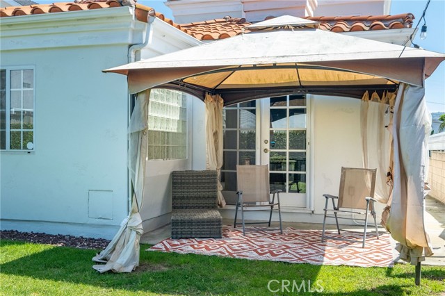 1021 Avenue D, Redondo Beach, California 90277, 4 Bedrooms Bedrooms, 0 ,2 BathroomsBathrooms,Residential,For Sale,Avenue D,0,SB26127548