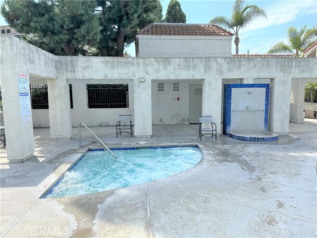 5032 Dorado Drive, Huntington Beach CA: https://media.crmls.org/medias/994812bc-4b1d-45f0-b227-40fc82a582fe.jpg