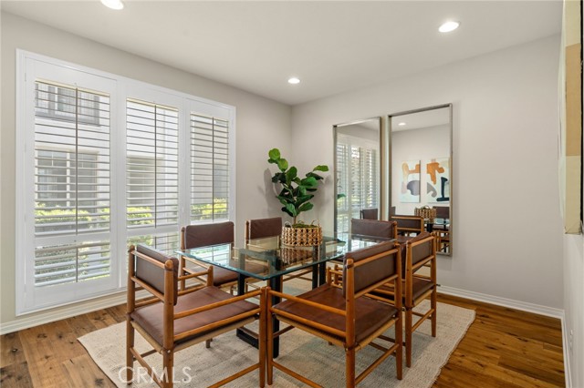 Detail Gallery Image 5 of 31 For 12913 Mission #108,  Hawthorne,  CA 90250 - 2 Beds | 2/1 Baths