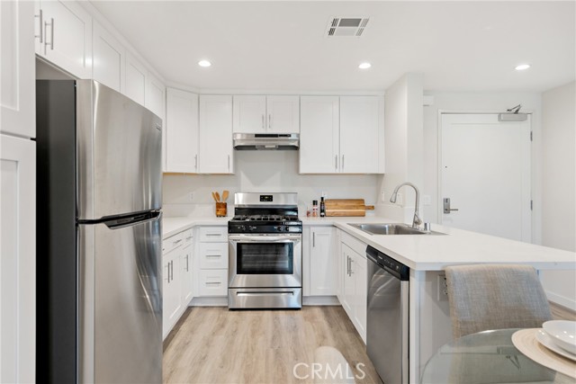 419 N Chandler Avenue, Monterey Park CA: https://media.crmls.org/medias/994c24f1-0887-44db-9b41-7c678535fcec.jpg