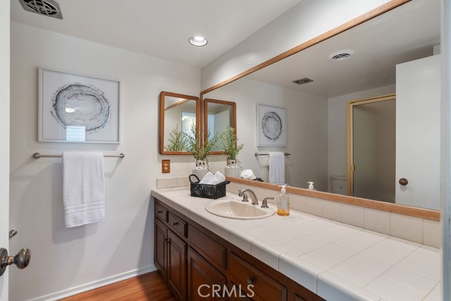 Image 19 of 41 For 17442 Parker Drive