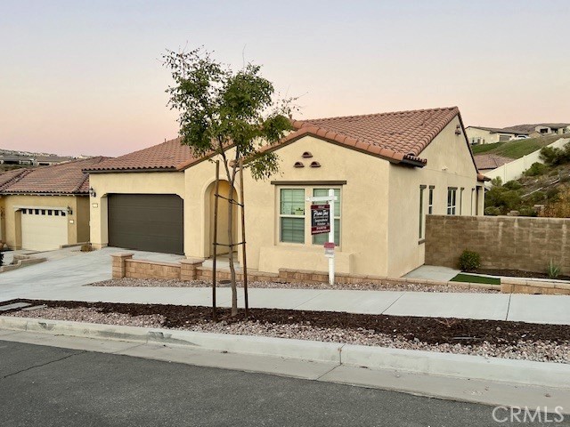 Detail Gallery Image 2 of 48 For 24280 Crestley Dr, Corona,  CA 92883 - 2 Beds | 2 Baths