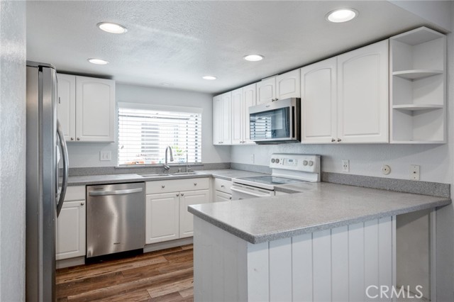 Detail Gallery Image 18 of 44 For 2005 W Culver Ave #11,  Orange,  CA 92868 - 3 Beds | 2 Baths