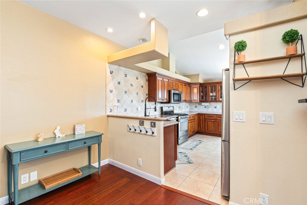 331 Brotherton - photo 6