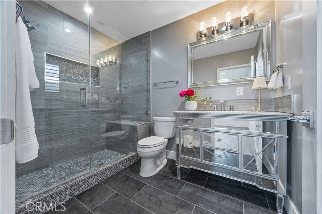 Detail Gallery Image 37 of 49 For 6053 Turnergrove, Lakewood,  CA 90713 - 4 Beds | 3 Baths